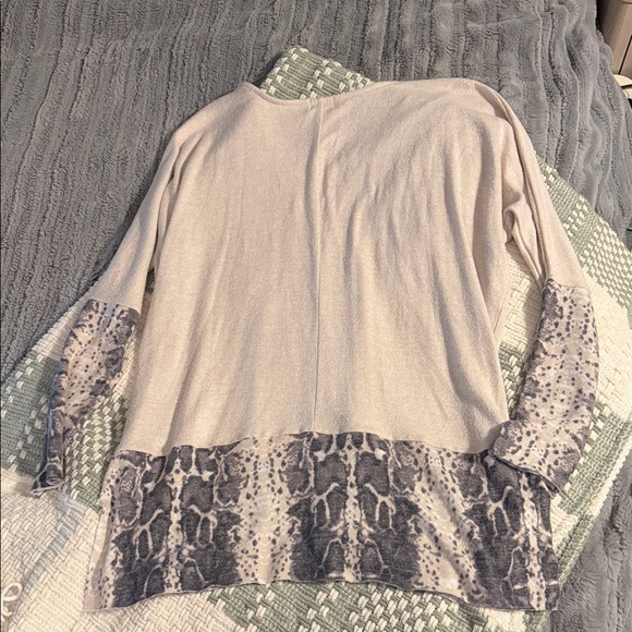 Women’s BKE long sleeve - Picture 6 of 6